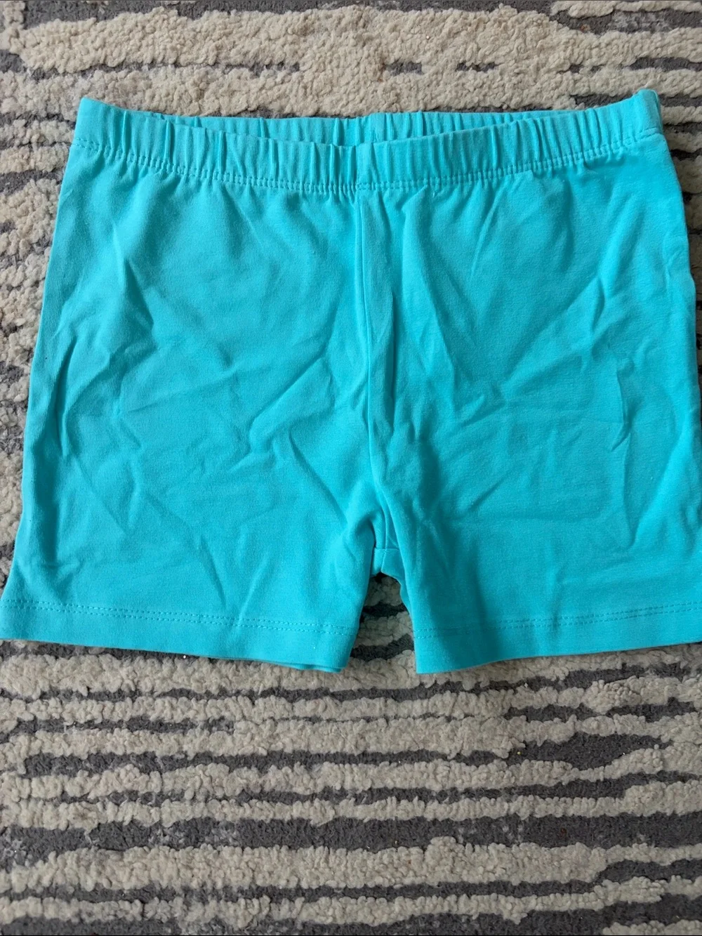 The Children's Place Turquoise Knit Girls' Shorts - New without tags
